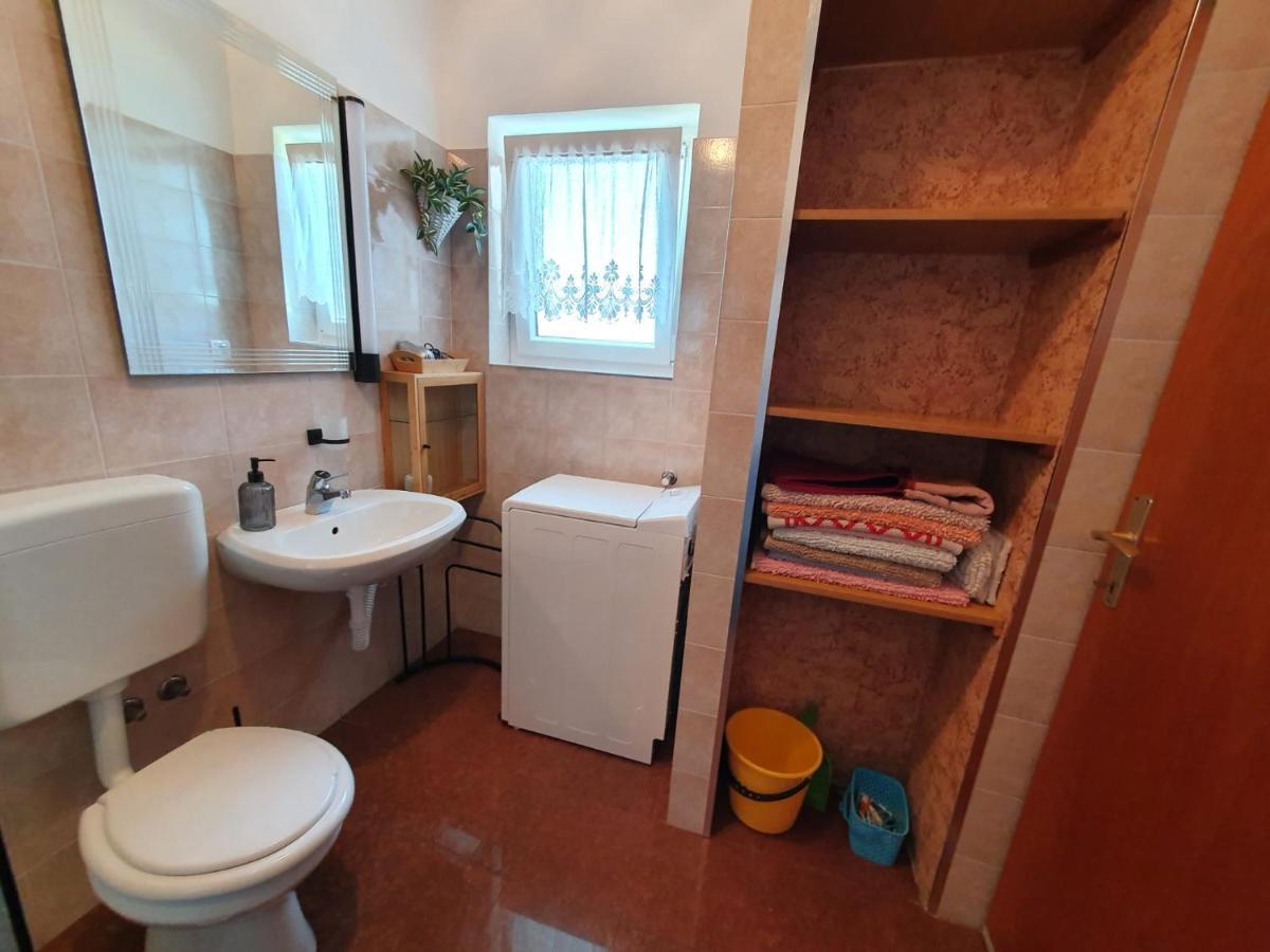 Apartment With Terace And Sea View Marica Veglia Exterior foto